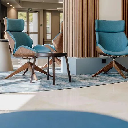 Radisson Airport * Nicea